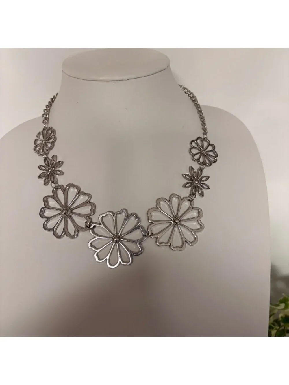 Floral Statement Necklace Silver Tone Adjustable Chain 19 in - 22 in